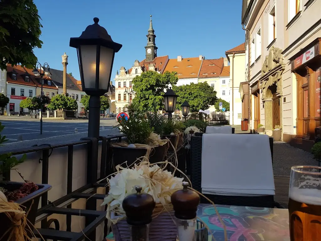 Dick Poganis_Moravanka_Lípa_review