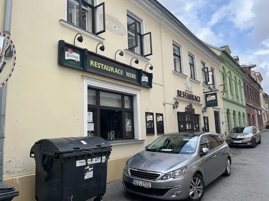 Lucie Knížek_Nebe Česká Lípa_Lípa_review