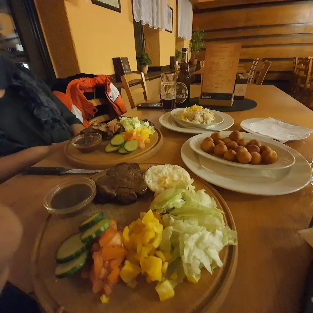 shabab rahman_Motorest Lípa_Lípa_review