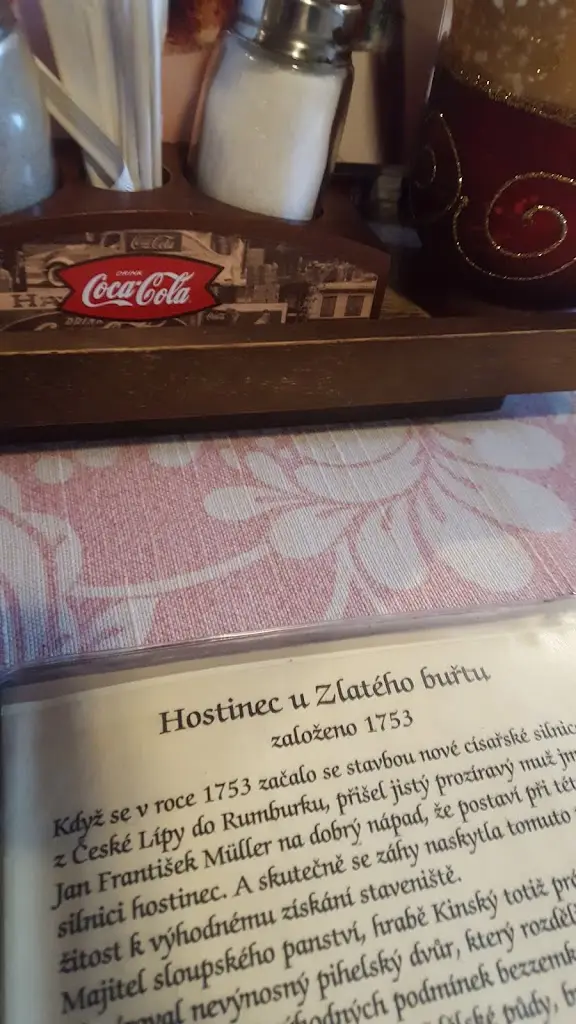 David Bergl_Hostinec U Zlatého buřtu_Lípa_review