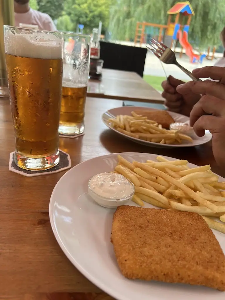 Markét Jílková_Hospůdka na Hájku_Náměšť nad Oslavou_review