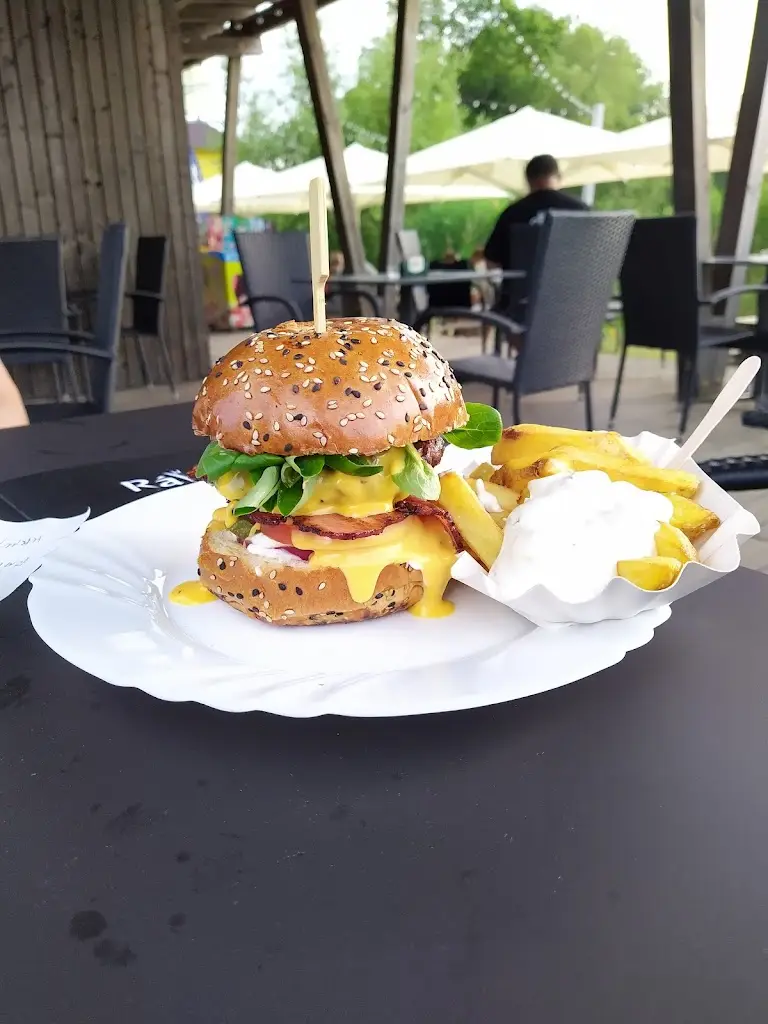 Luke_Rákosí_Náměšť nad Oslavou_review