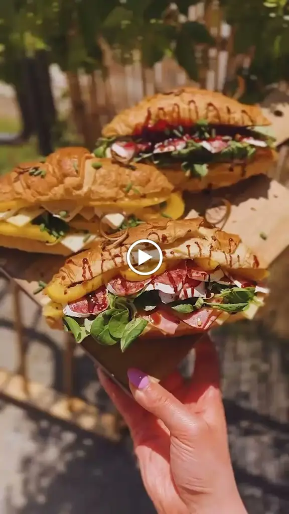 LUNA NERA Café_Náměšť nad Oslavou_slider_image_2