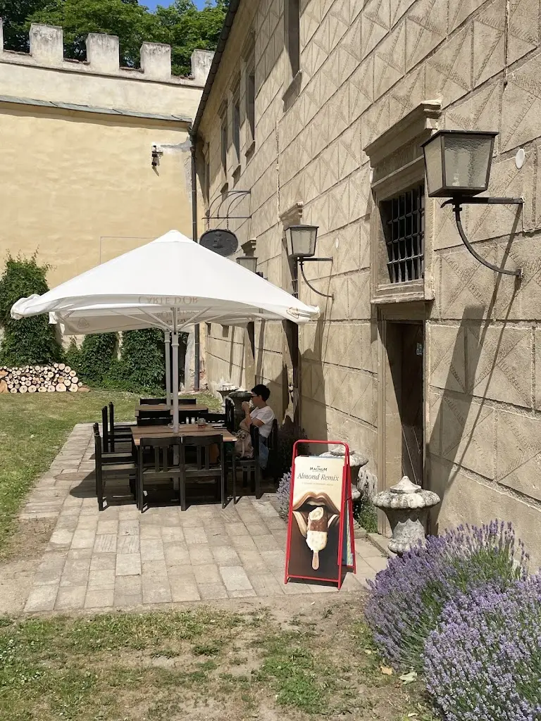 Michal Lorenc_Na Valech_Náměšť nad Oslavou_review