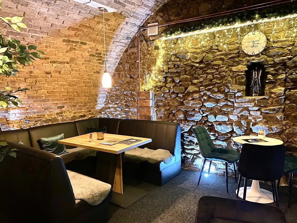 Erbovní vinárna_Moravské Budějovice_slider_image_3