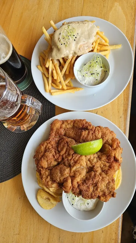 Marek Pakeš_Restaurace Na Špici_Nové Syrovice_review