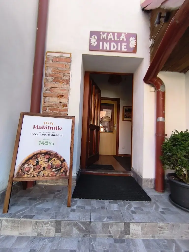 Malá Indie Restaurant ristorante a Nové Město na Moravě
