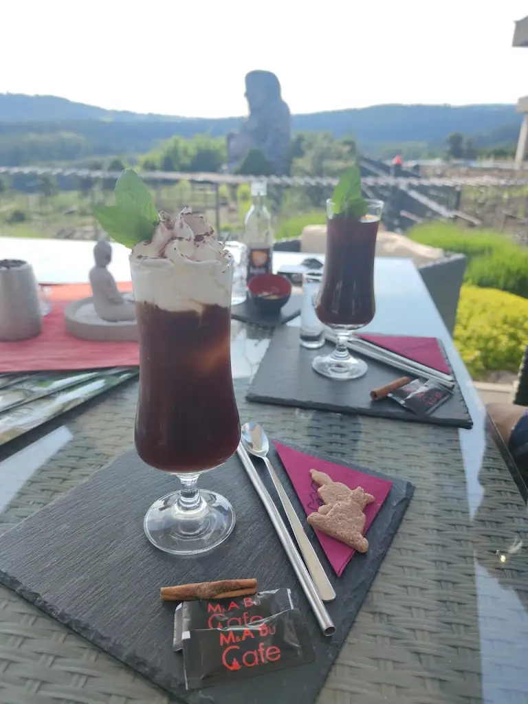 Hana Mikulínová_M & A Bu Cafe_Nové Město na Moravě_review