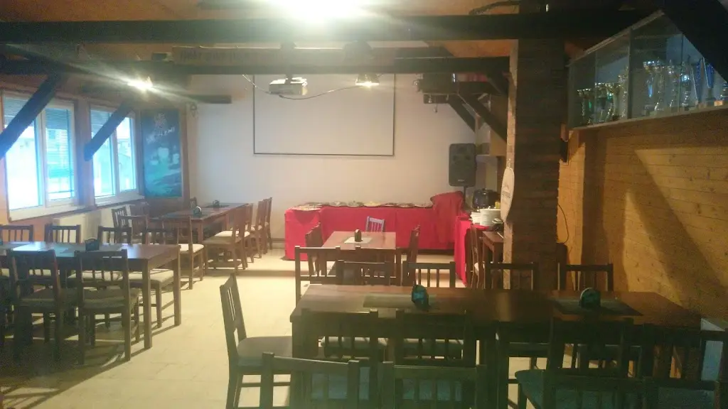 pivnice na hřišti ristorante a Okříšky