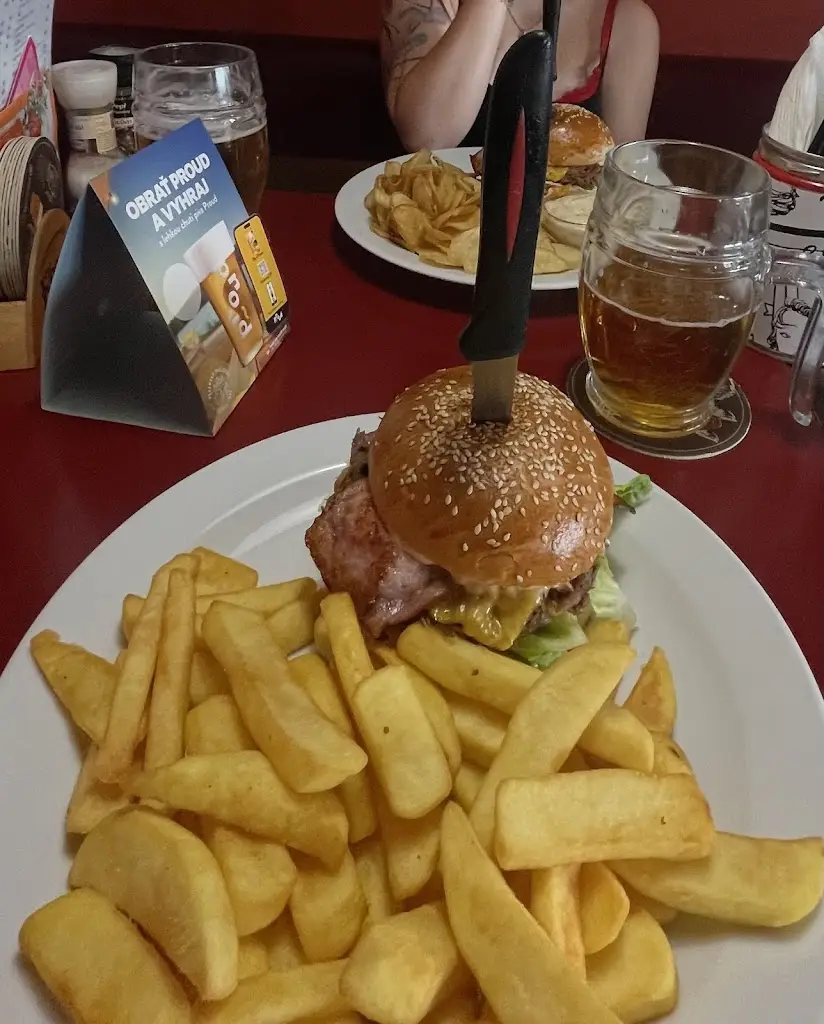 Šárka Šandorová_Pub&Cafe_Okres Žďár nad Sázavou_review
