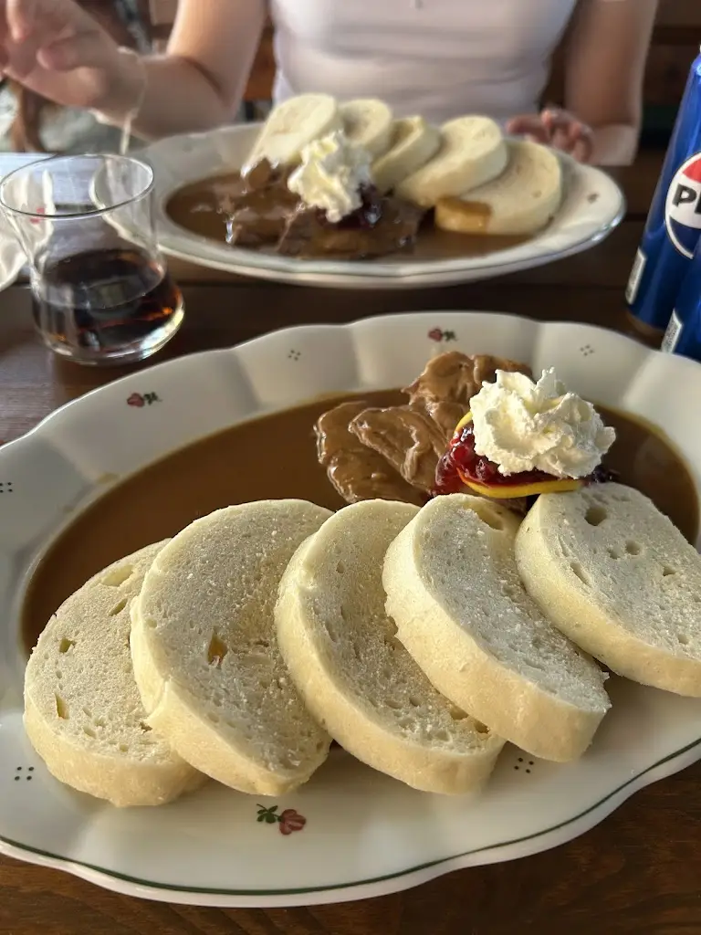 Anna Vodičkova_Restaurace u Pily Žďár_Okres Žďár nad Sázavou_review