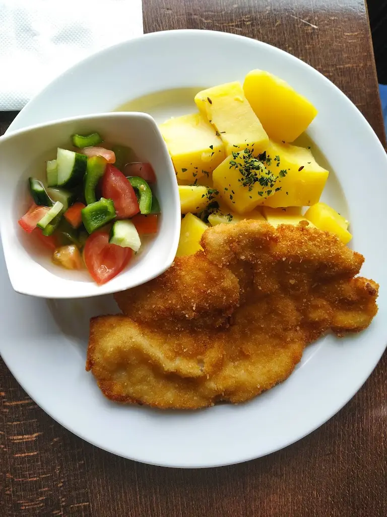 Restaurace Krystal_Okres Žďár nad Sázavou_slider_image_2