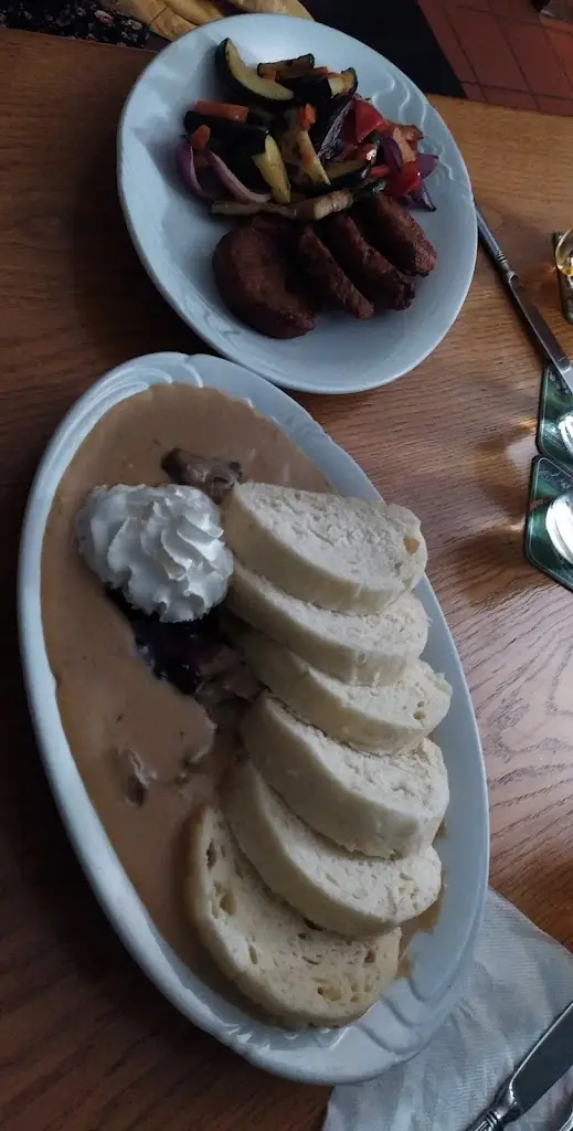 Miguel Ángel Moreno Alonso_Restaurace U Vlasáků Střepina_Pelhřimov_review