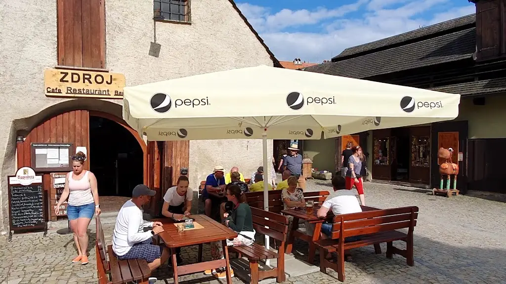 Restaurace ZDROJ_Český Krumlov_slider_image_2