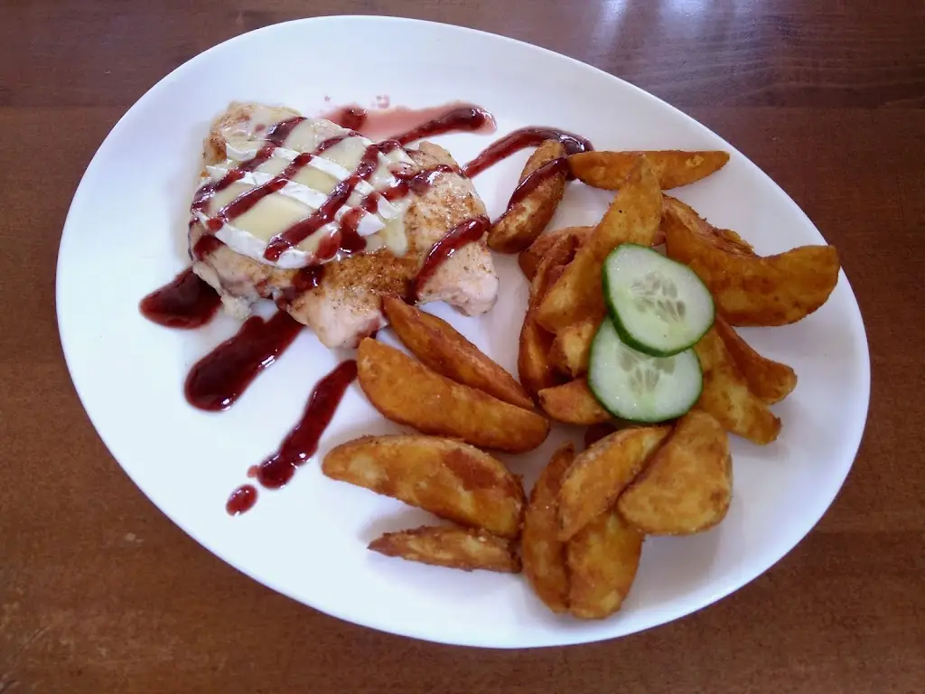 Luděk N_Restaurace a penzion Pod Věží_Pelhřimov_recensione