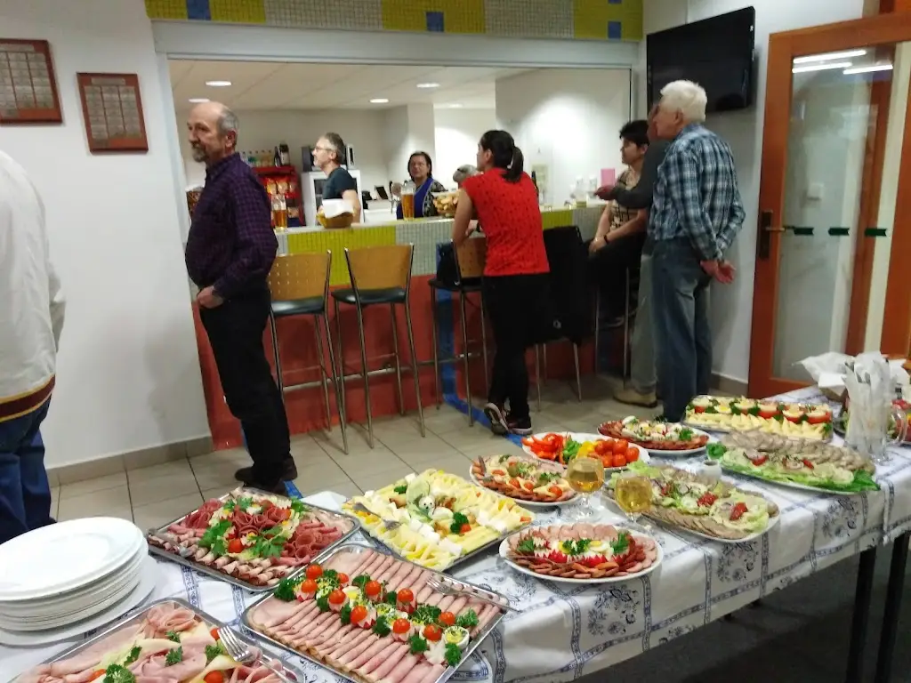 Bufet Kuželka_Pelhřimov_slider_image_2