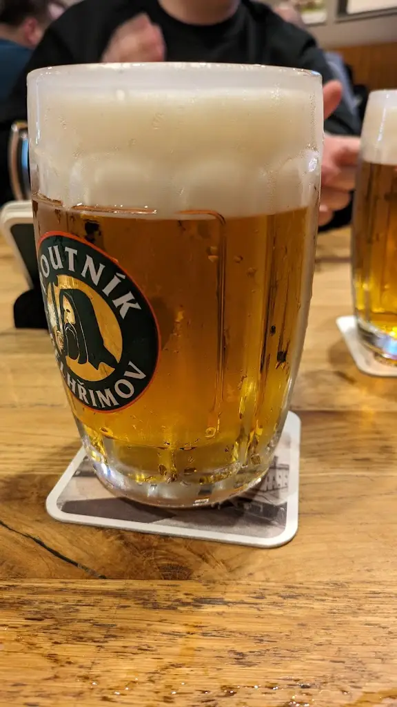 Jiří Dolejší_Pahorek PUB_Pelhřimov_review