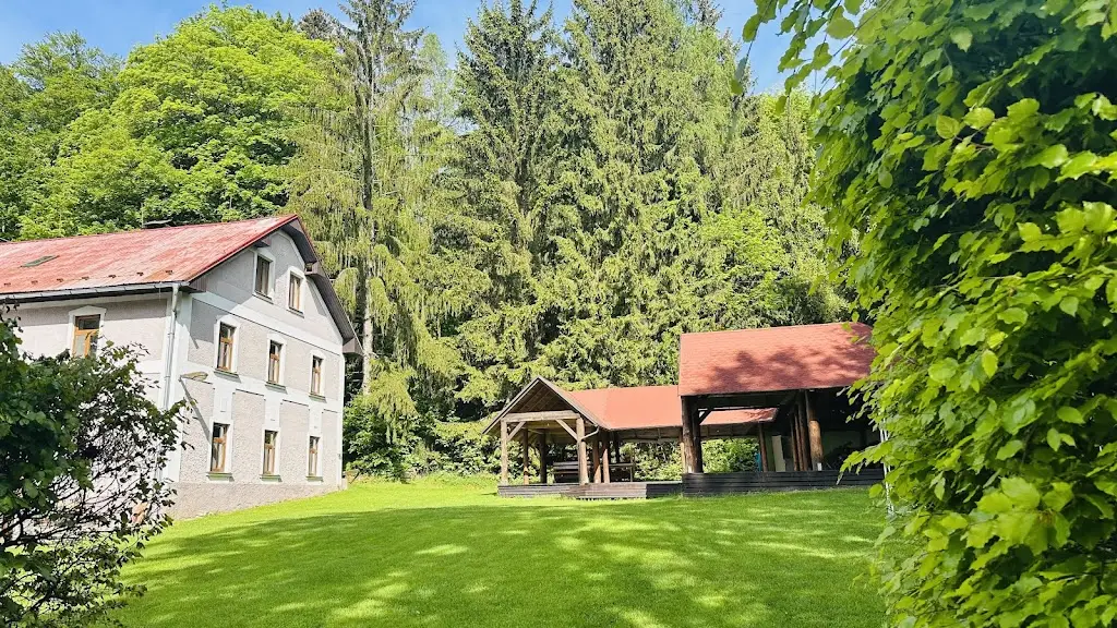 Victoria H_Penzion Hanesův mlýn_Štoky_review