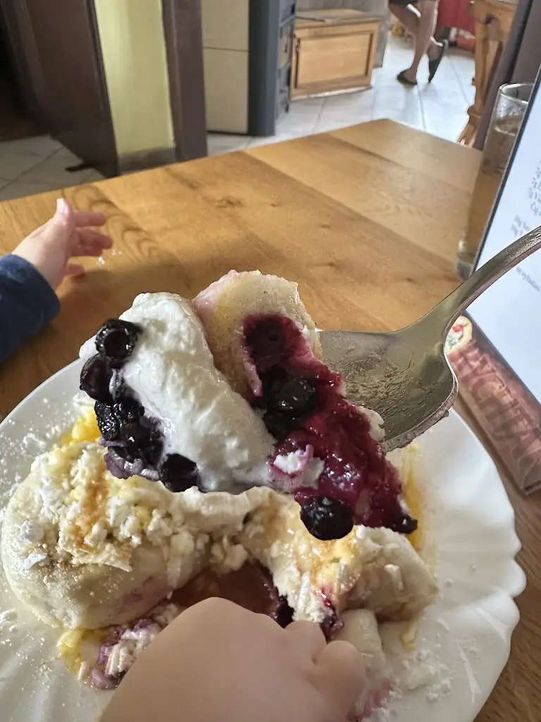 Ivan Martinek_Krušovická restaurace_Svratka_review