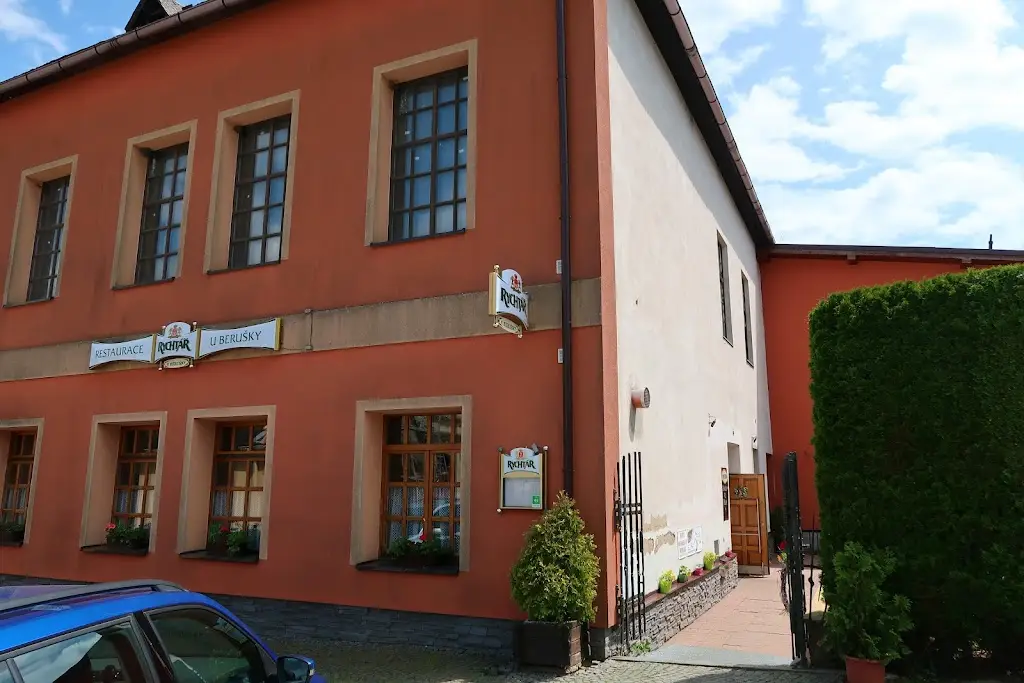 Restaurace U Berušky_Svratka_slider_image_3