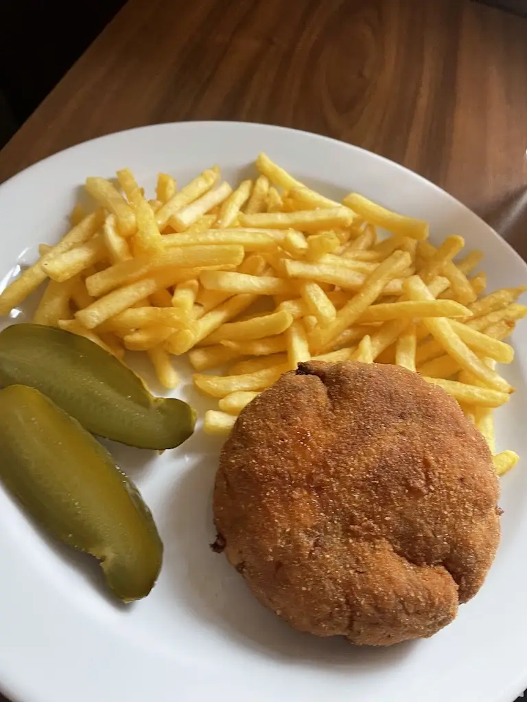 Petra Černá_Restaurace U Šillerů_Svratka_review