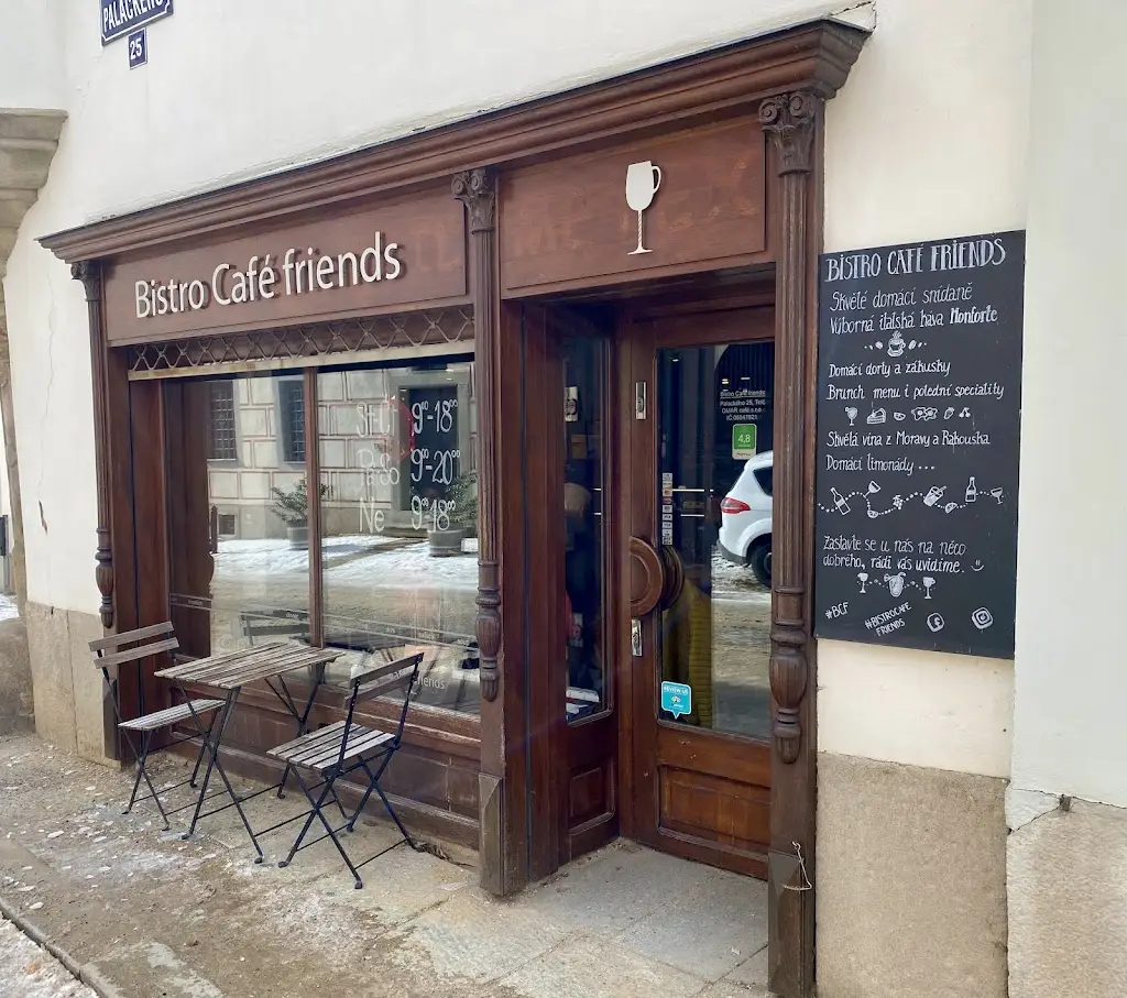 Bistro Café friends_Telč_slider_image_1