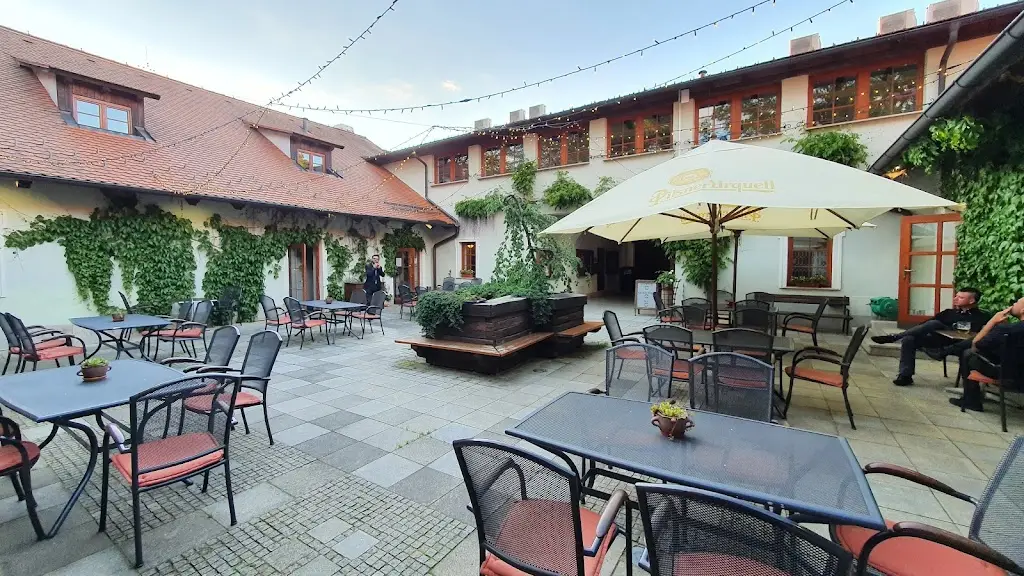 Restaurace U Hraběnky restaurant in Telč