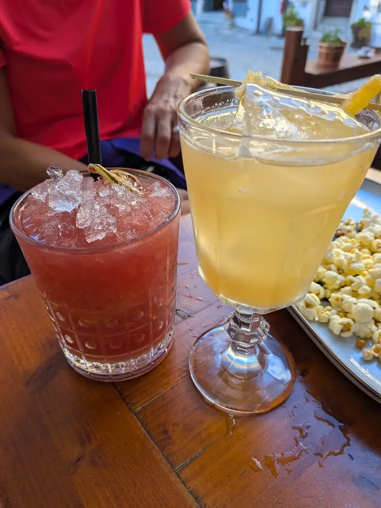 Michael Pecka_Apotheka cafe bar_Český Krumlov_review