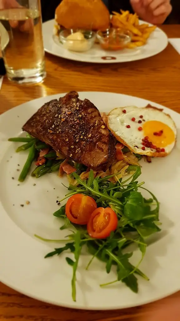 Menu_Hotel Kocour & Restaurant_Okres Třebíč_immagine_5