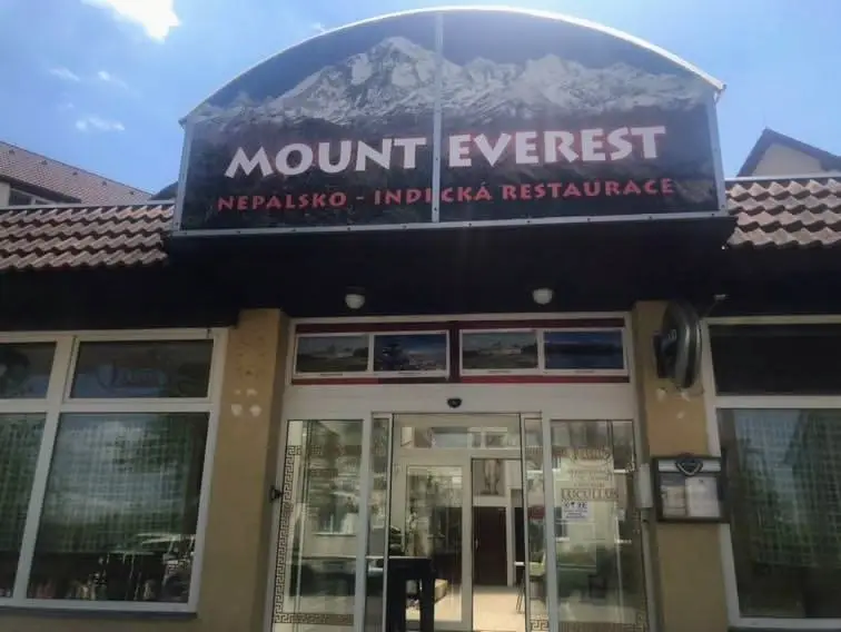 Nishan Paudel_Mount Everest Restaurace_Okres Třebíč_review
