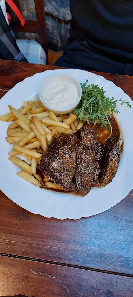 Enrico Palazzo_Restaurace a Jídelna Třebíčanka_Okres Třebíč_review