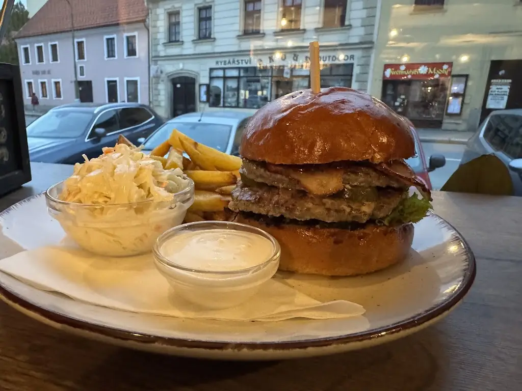 JAK JINAK PUB_Okres Třebíč_slider_image_2