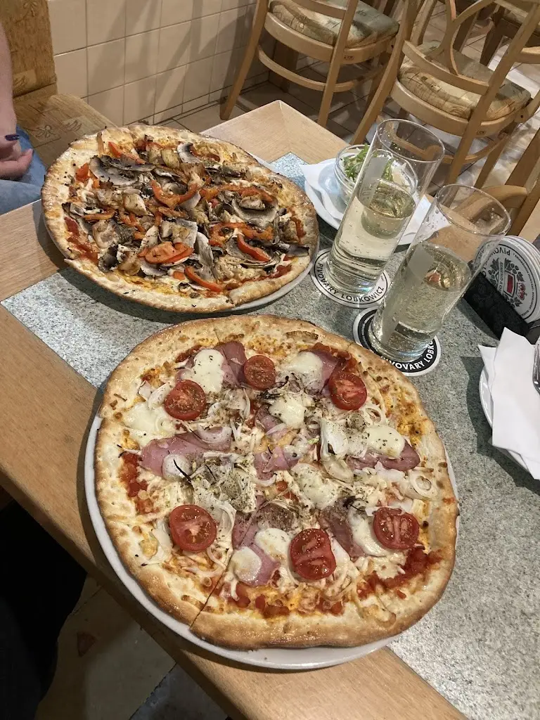 Pizzeria Laguna_Okres Třebíč_slider_image_3