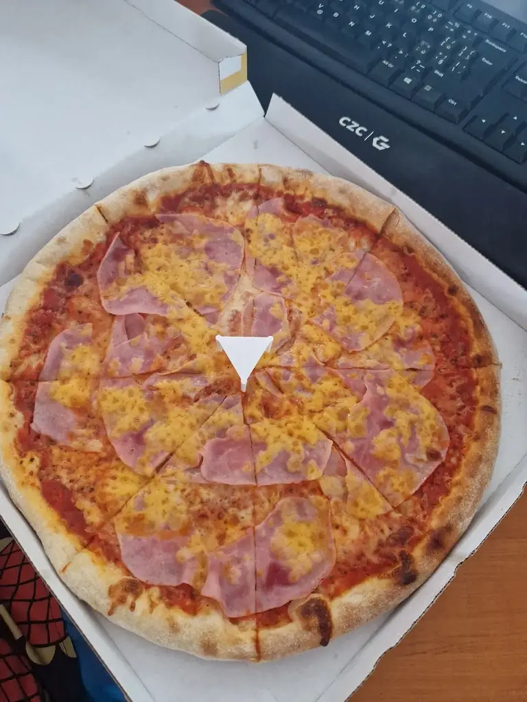 Ota Komárek_ANONIMO PIZZA_Okres Třebíč_review