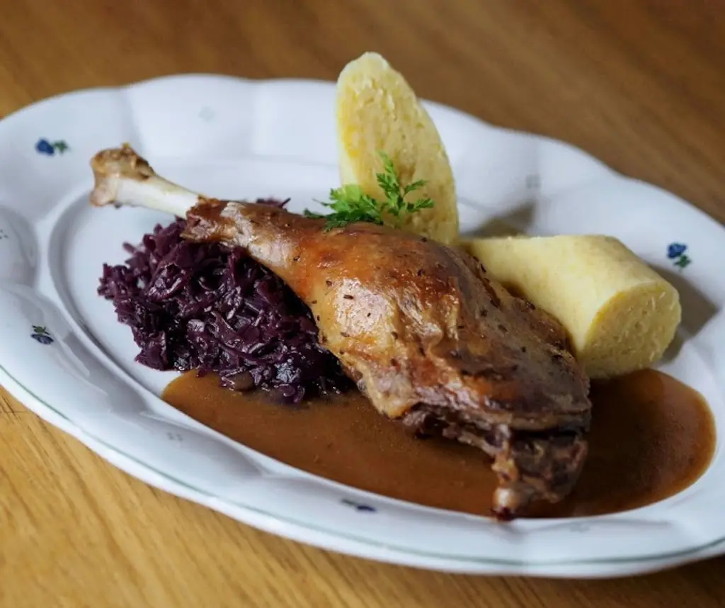 Restaurace Tiskárna Jindřišská_Vladislav_slider_image_3