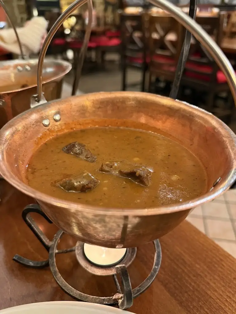 Mateusz Nowak_Restaurant - Café Svatého Václava_Vladislav_recensione