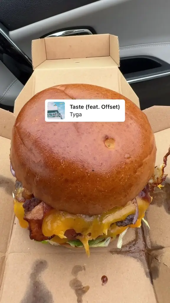 Božský Burger_Velká Bíteš_slider_image_2