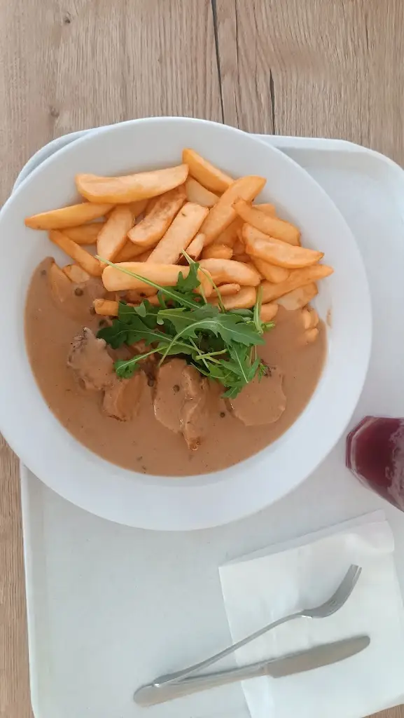 Martin Soustar_LUNCH SERVIS_Velká Bíteš_review