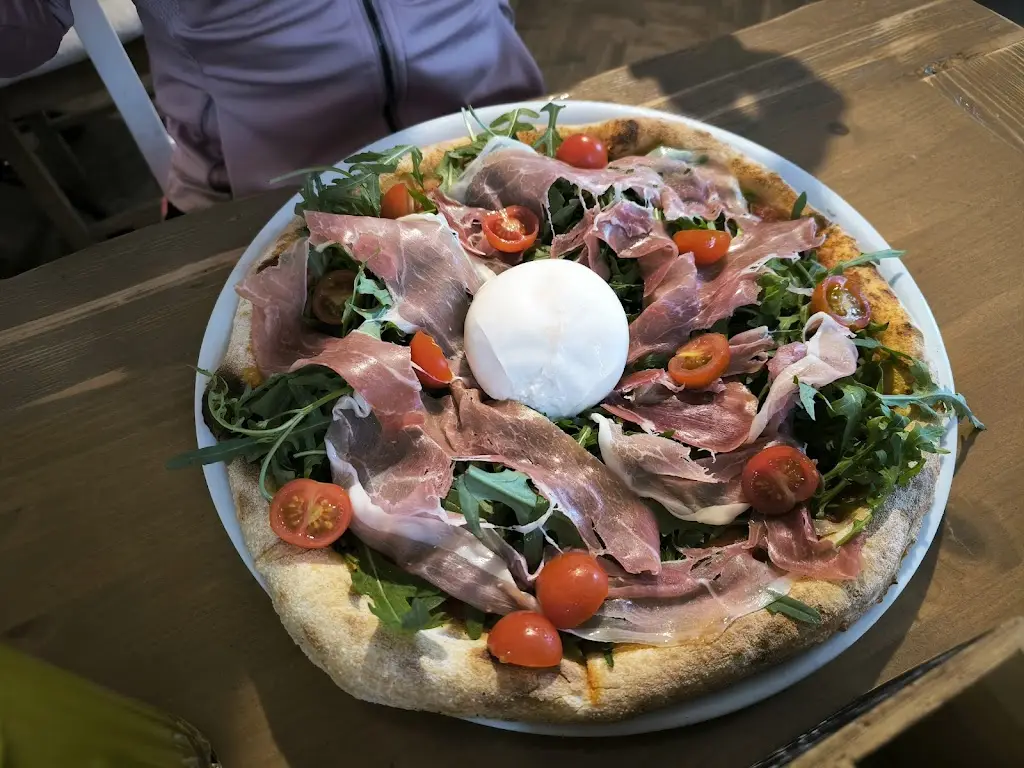 Marcin Baić_Pizzeria Liberta_Český Krumlov_review