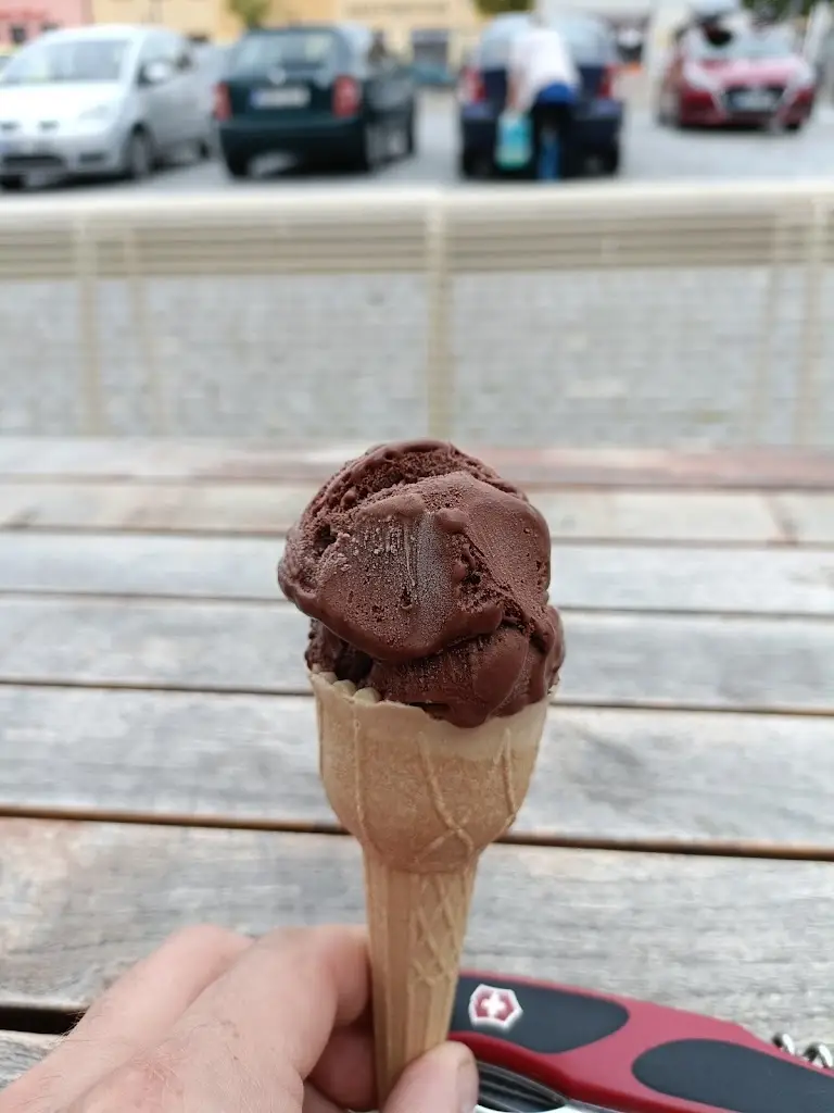 Stingscr Scrsting_Cukrárna U Zdubů_Velká Bíteš_review