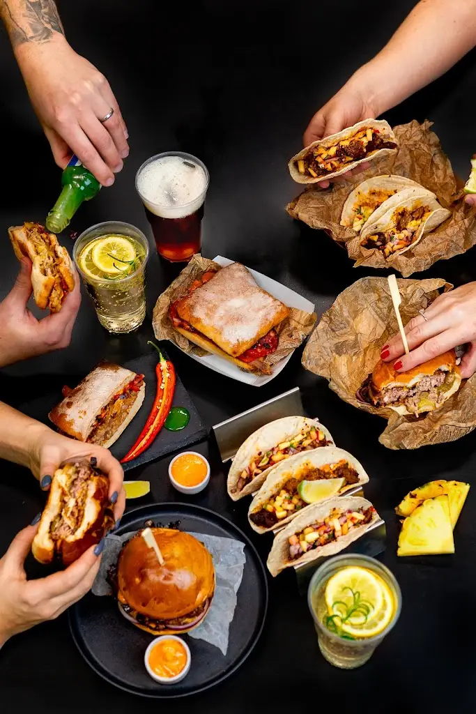 Bab's bbq & bistro_Velká Bíteš_slider_image_2