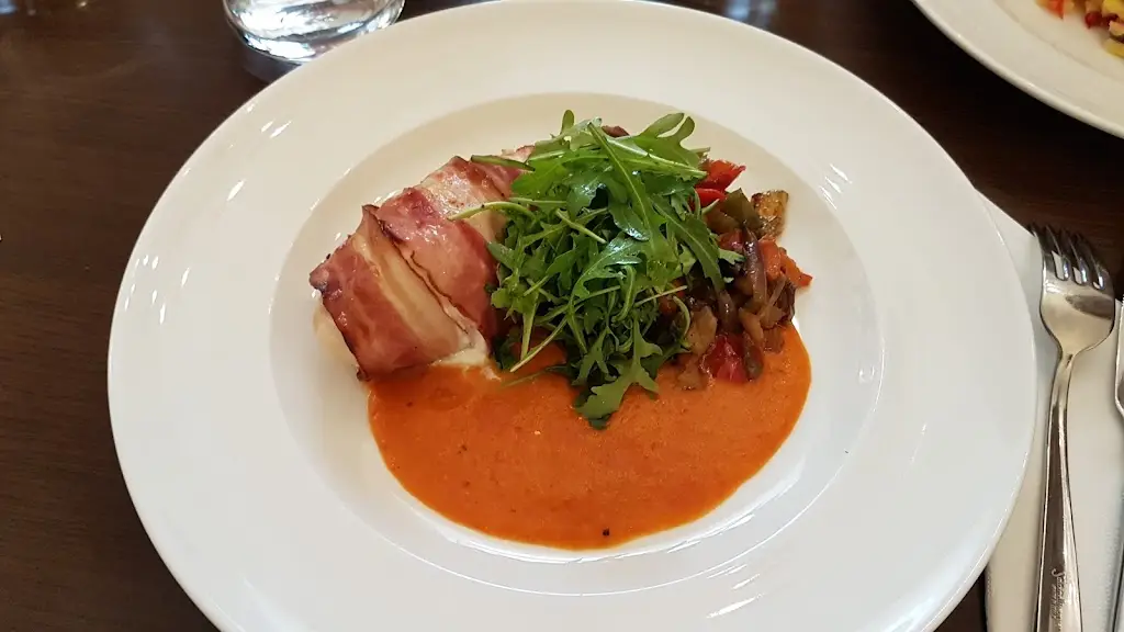 Roeland L.C. Heijting_Klášterní restaurace_Želiv_review