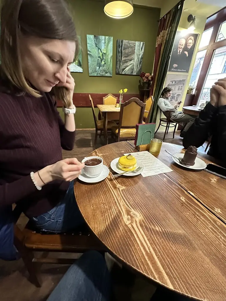 Pavel Bodiš_Kulturní kavárna Železářství U Šulců_Blatná_review