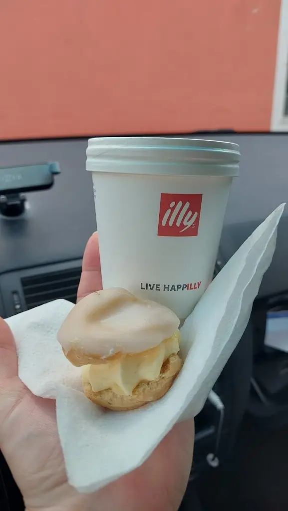 Lenka G._café X_Borohrádek_review