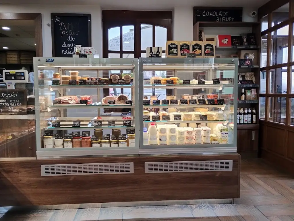 Miro 3YO_Pekárna Luníček_Černilov_review