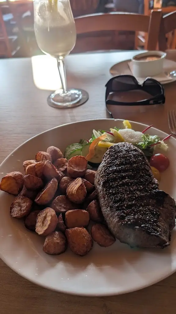 Adam Simonow_Pivnice Kavalírka_Český Krumlov_review