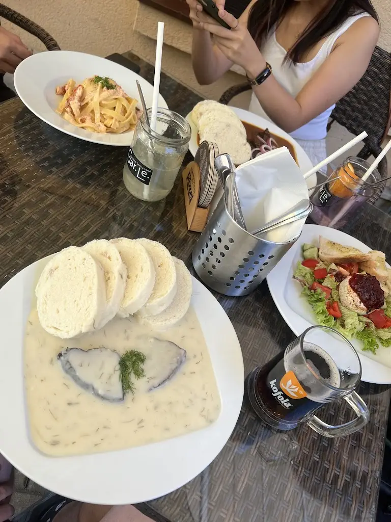 Ales Jurik_Restaurace Divadlo_Červený Kostelec_review