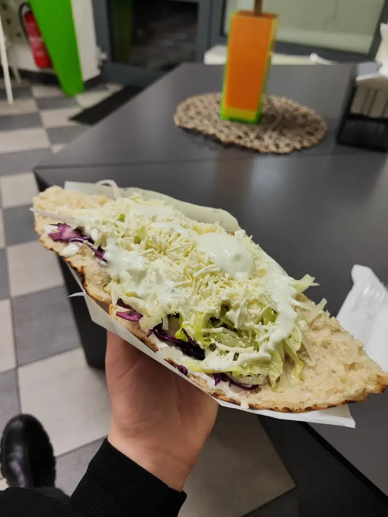 Michaela Šimková_Kebab & Burger C.Kostelec_Červený Kostelec_review