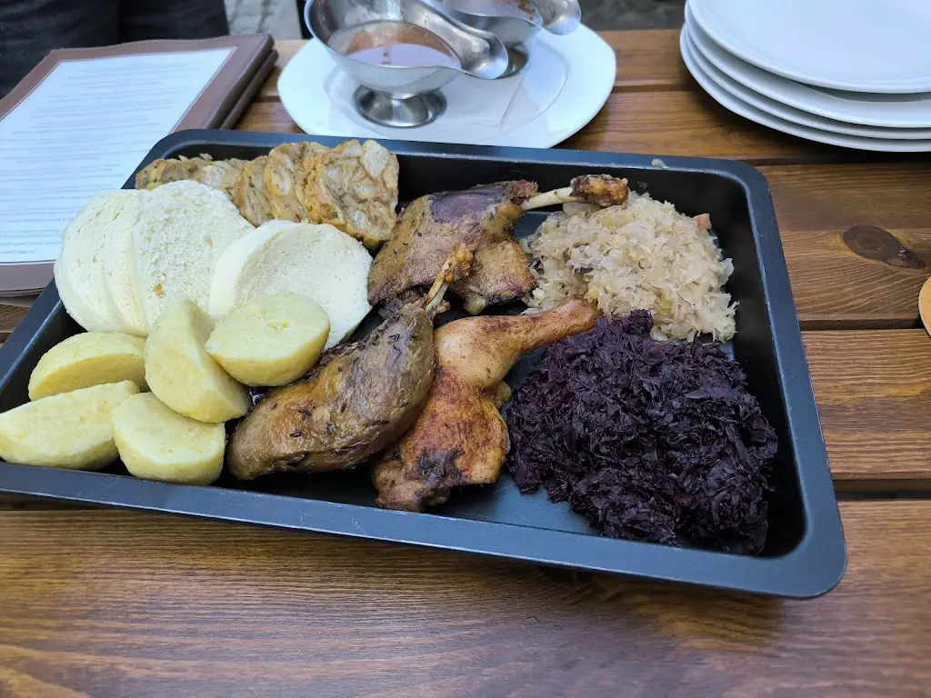 Tamás Adorján_Pivovarská Restaurace-Pivnice (Brewery Restaurant-Pub-Brauhaus)_Český Krumlov_review