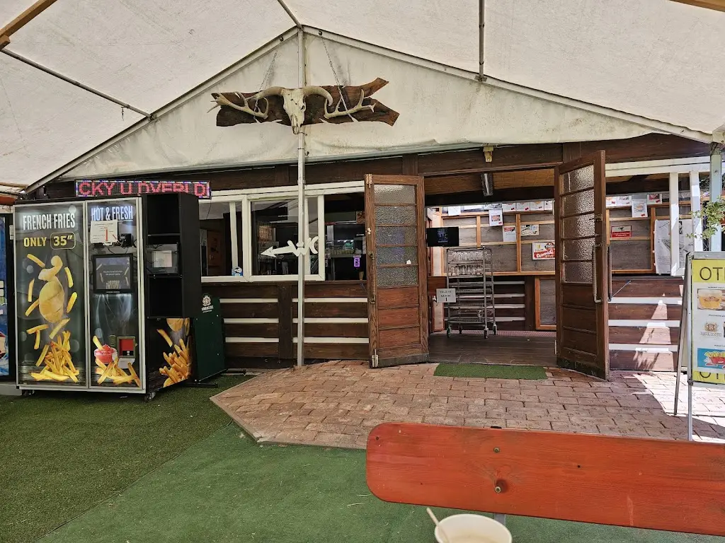 Cyklooáza Na scestí restaurant in Černožice